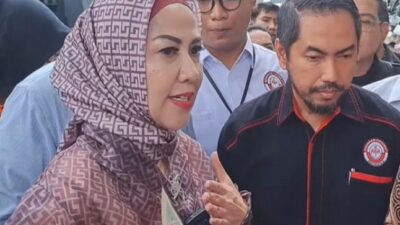 Venna Melinda Kembalikan Barang Ferry Irawan