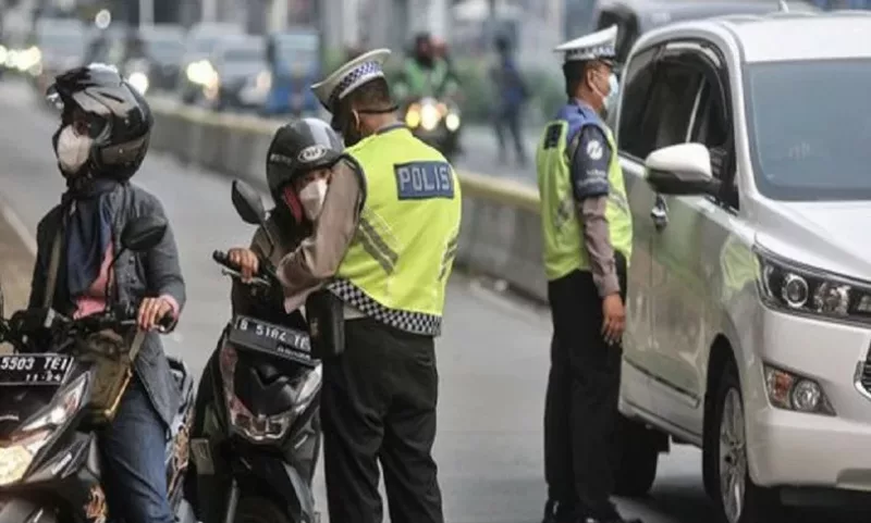 Petugas Kepolisian berhasil menjaring ratusan pelanggar lalu lintas saat Operasi Zebra Jaya 2023 digelar selama 2 hari  | Foto by Instagram @Infojkt